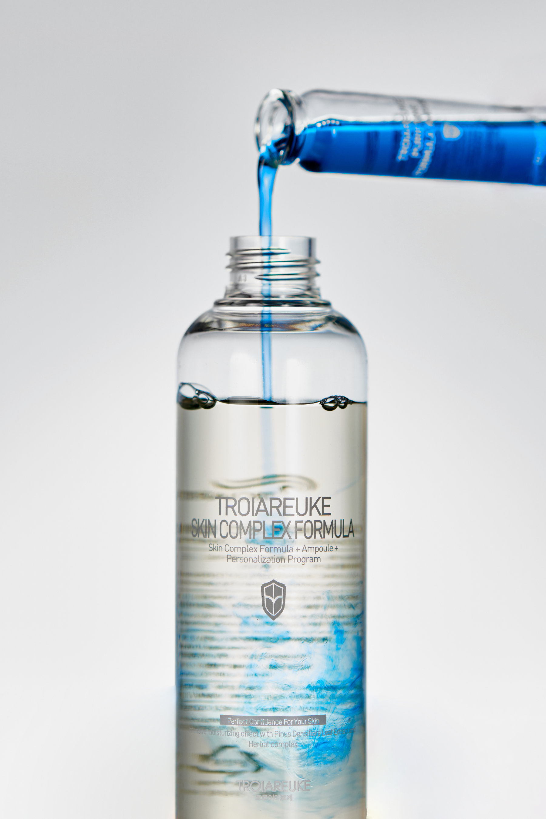 TROIAREUKE aesthetic academy and skincare products